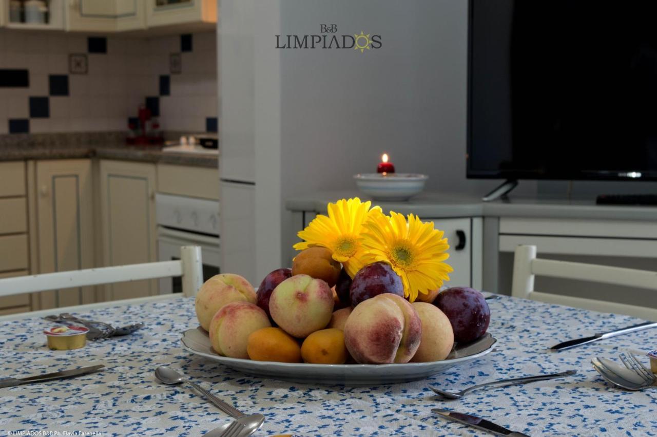 Limpiados Bed & Breakfast Ліката Екстер'єр фото